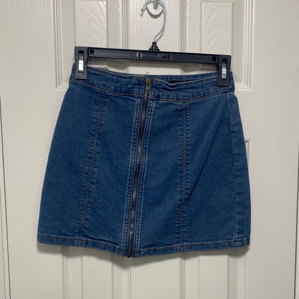 Forever21 Zip Front Denim Skirt